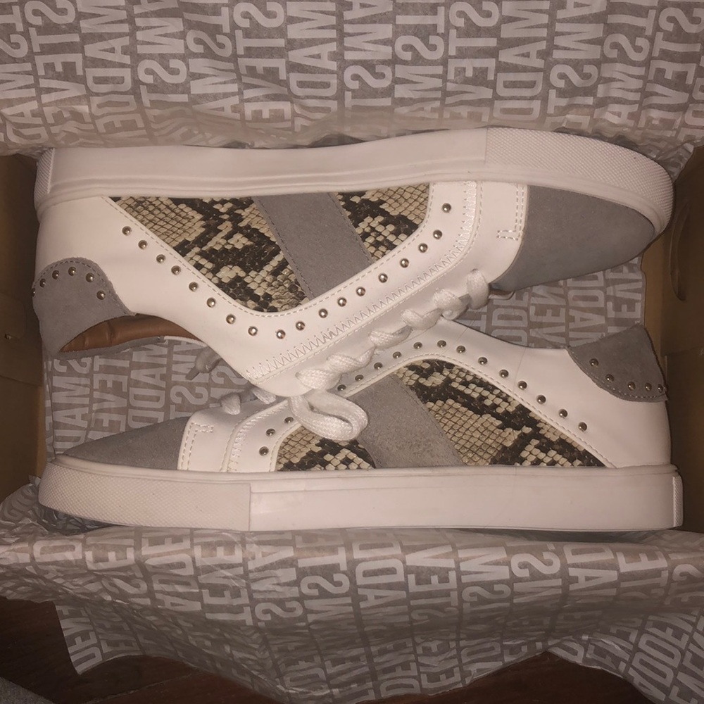 NWOT Steve Madden Womens Annita Snakeskin Sneaker
